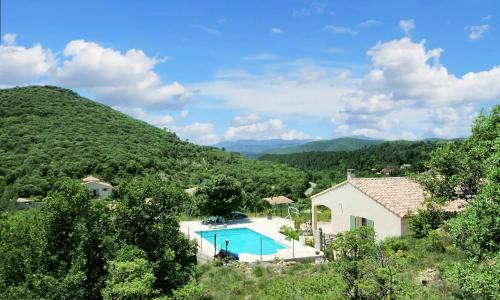 Villa de 6 chambres avec piscine privee jardin amenage et wifi a Saint Jean du Pin