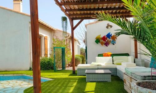 Divine ROUJAN Sunny Lodge