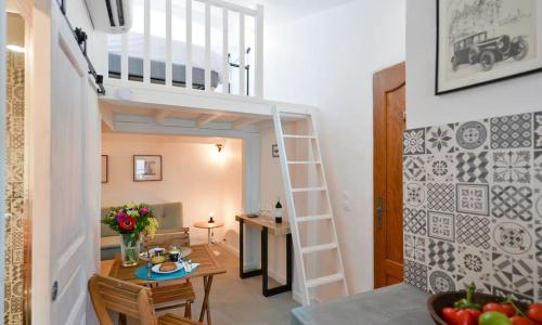 LE PETIT BATEAU - NEW cosy/charming studio/mezzanine for 3 - AC/WIFI