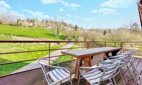 3 Bedroom Gorgeous Apartment In Gerbamont