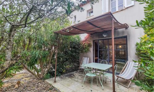 Lovely Home In Saint-laurent-de-la-cabrerisse