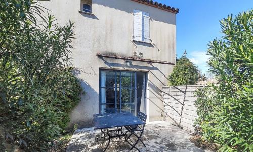 2 Bedroom Amazing Home In Saint-laurent-de-la-ca