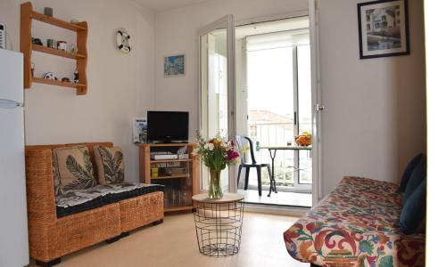 Appartement 1 chambre, avec loggia et vue sur le Port Olona