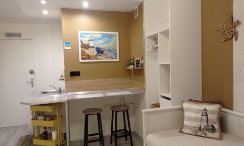 Un petit nid douillet en front mer et vue St Jean