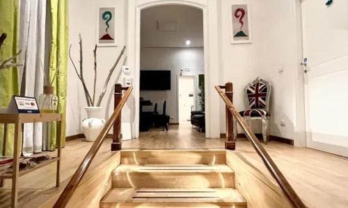 5 bedrooms apartement at Napoli 500 m away from the beach with sea view and wifi