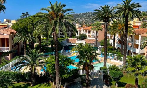 Golfe-Juan residence with swimming pool - apartment 4 people - 1 bedroom