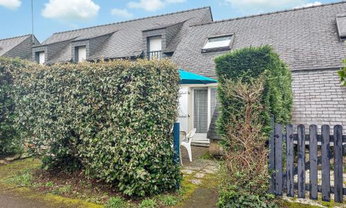 Stunning Home In Saint-philibert With Kitchen