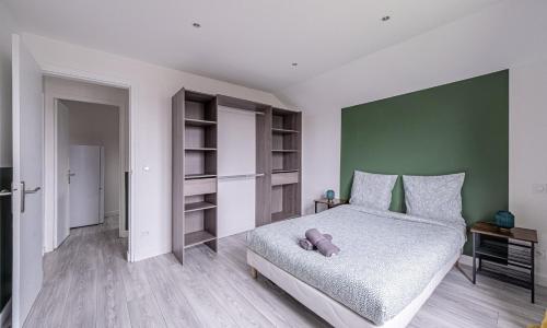 NinaT5 Disney Paris 8voyageurs jardin parking WiFi