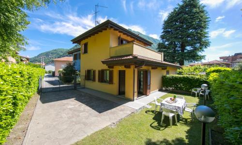 Le Betulle Garden in Laveno