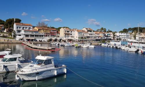 Duplex climatisé à 50 mètres de la plage des Lecques