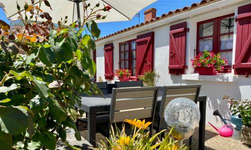 Maison Angles , 2 pièces, 2 personnes - FR-1-336-83