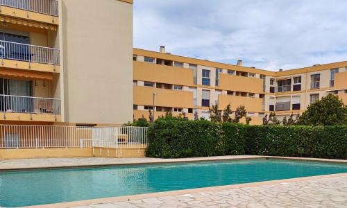 Appartement Le Lavandou, 2 pièces, 4 personnes - FR-1-677-39