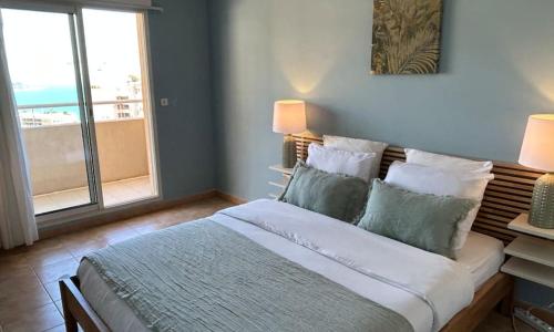 Sunnydaze Monaco beach apartment