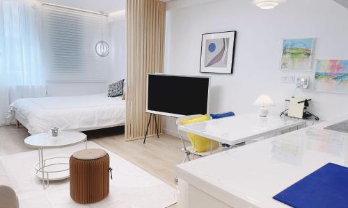 Le Pinky Bird - Paris Letellier 15