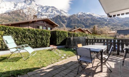 Lilas - Awesome view of the Mont-Blanc Range