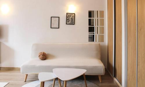 Cosy studio with balcony in Montreuil