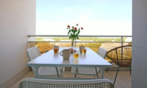 Nice studio with view in La Grande Motte - Welkeys