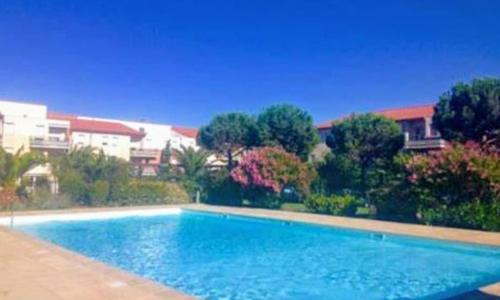 Paisible T2 piscine dans les Pyrénées orientales
