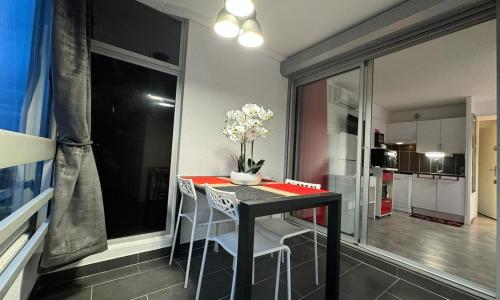 Comfortable apartment a few steps from the sea