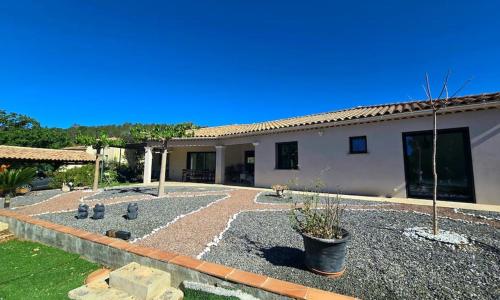 Villa SENEQ