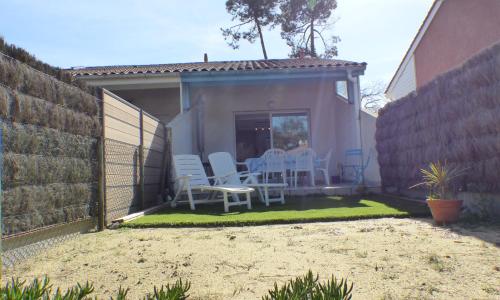 Hameau des Alouettes villa patio 18 terrasse et jardinet proximité plages centre ville