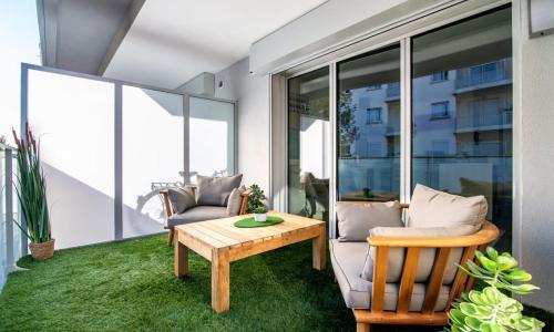 A059-New apt with south facing - Terrace-Near the beach