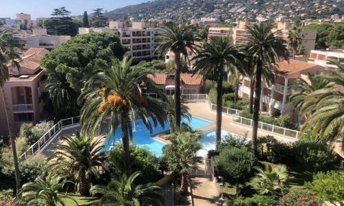 A042-Beautiful functional bright apt- Vallauris