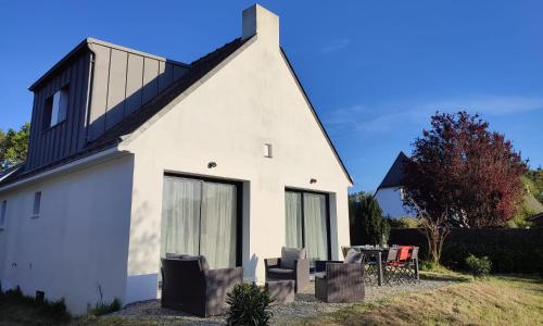 Maison familiale entièrement rénovée à Quimiac, plage de Lanséria à pied