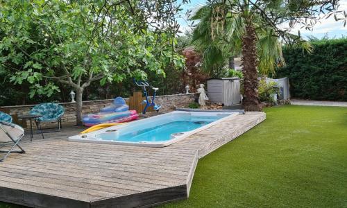 Cozy house with private pool