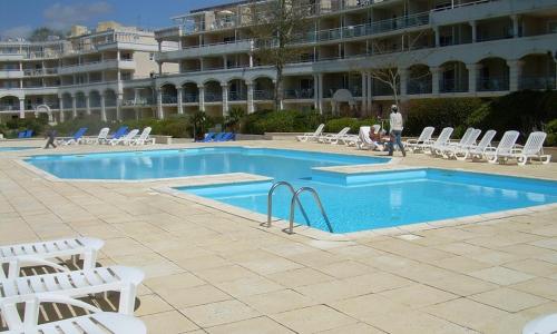 ROYAL PARK La BAULE PISCINES