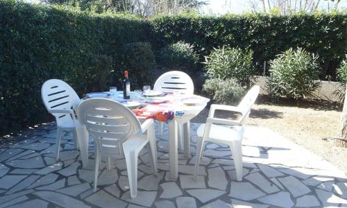 VILLA 3 PCES MEZ 42m2 + TERRASSE 22m2 REF 4028