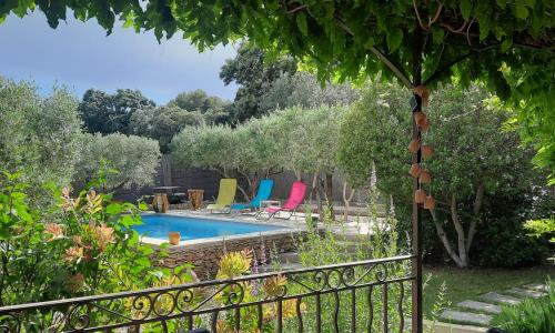 Villa en Provence piscine au calme entre Arles Nîmes Avignon