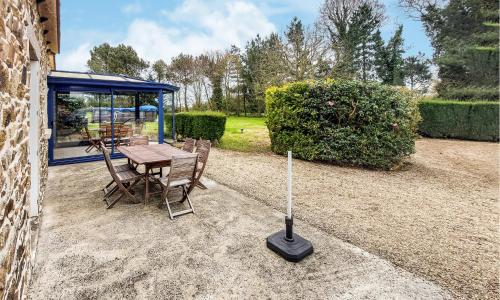 Beautiful Home In Plouha With Kitchen