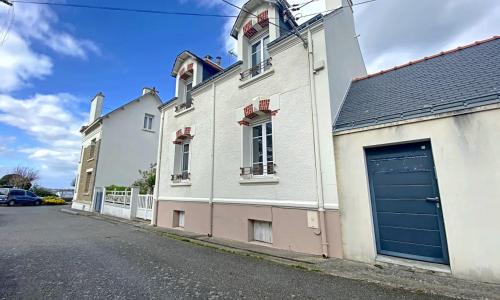 RÉF 491 - PORT-LOUIS maison de famille capacité 10 couchages tout à pied
