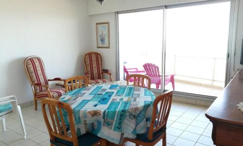 La baie et mer de Sion