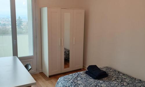 Chambre colocation tout équipée