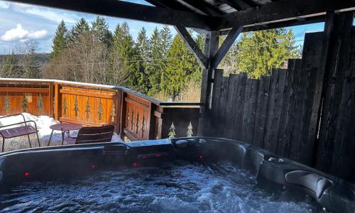 Chalet avec jacuzzi privé, vue sur les Vosges