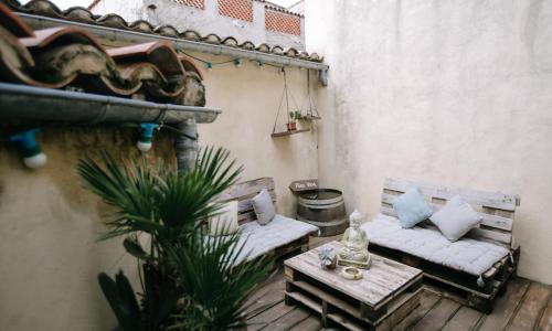 Charming Village House in the Heart of Isle-sur-la-Sorgue