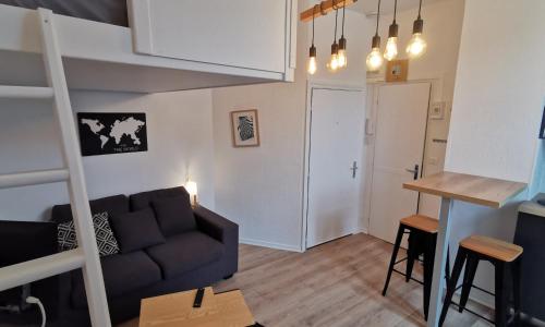 STUDIO LE PORT a 150m de la plage