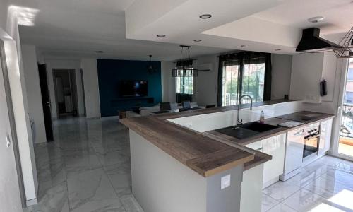 Appartement climatisé dans maison