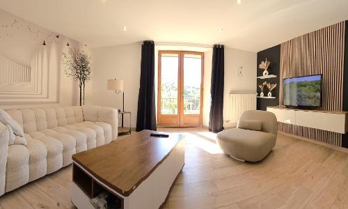 2 Pieces entièrement rénovés proche du lac