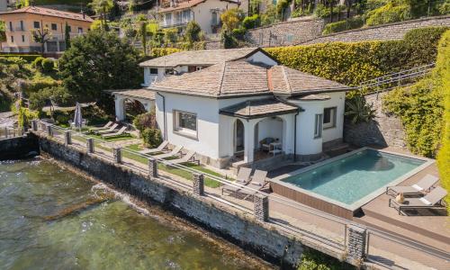 Villa Bianca - Front Lake Pool by Rent All Como