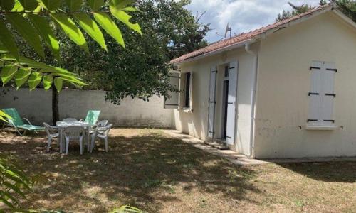 La petite plage de la Pège