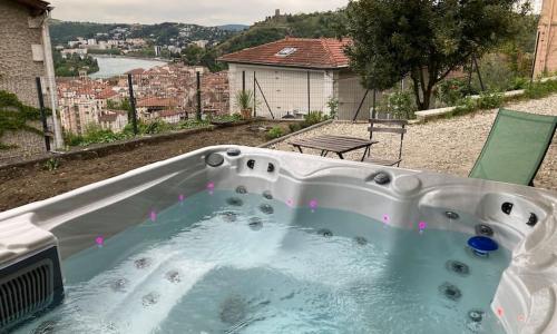 Jacuzzi avec vue exceptionnelle