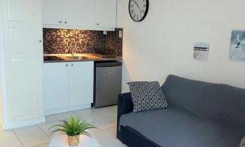 Nice Studio With Balcony At 7 Min From The Beach