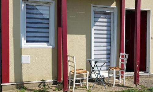 Joli studio près de la mer avec extérieur