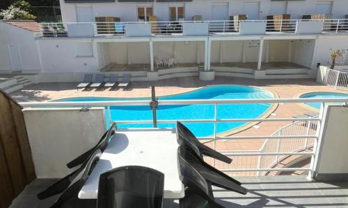 T2 avec piscine à 400m de la plage