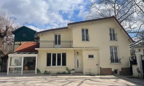 Villa entière proche rer Le Vésinet