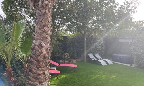 Le Mazet des Orchidées - Gîte 4p - Jardin, spa privé de Pâques à Sept - Occitanie