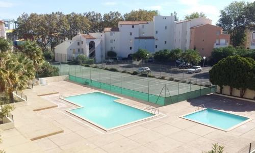 Apt T2 bis, 6p secteur Richelieu avec terrasse, piscine, tennis, parking privé